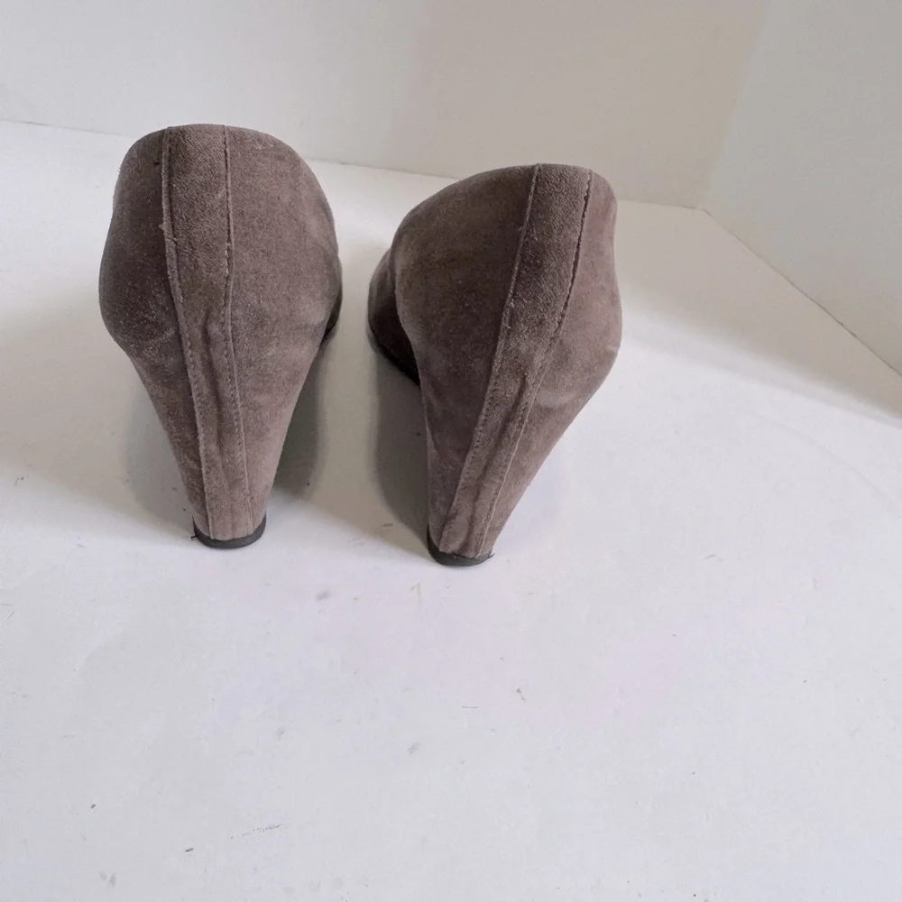 Aquatalia Women's Brown Suede Wedge Pumps Size 9